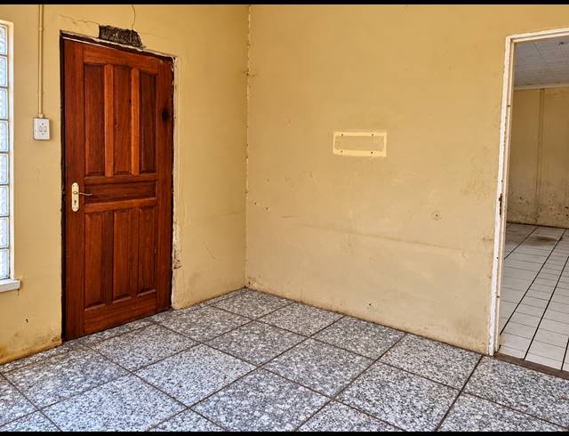 2 BEDROOM HOUSE FOR SALE IN EVATON WEST